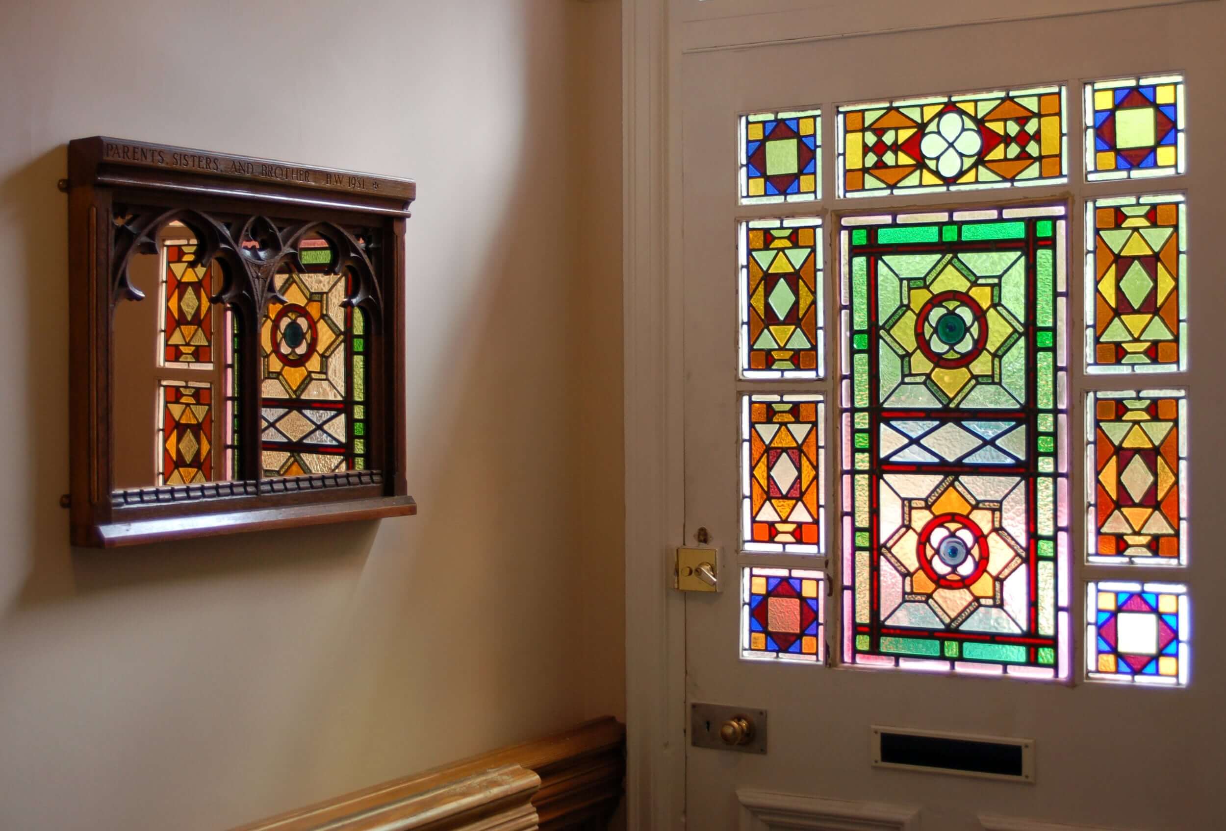 Виды стекол для межкомнатных дверей - советы от МК «Виктория»